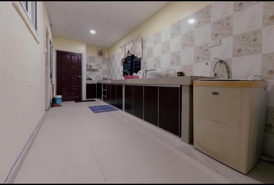 Umaira Homestay Chemor Zewnętrze zdjęcie